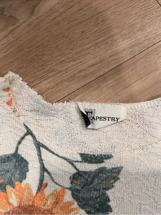 Sunflower Knit Short Sleeve Top - White/Yellow - Picture 3 of 3